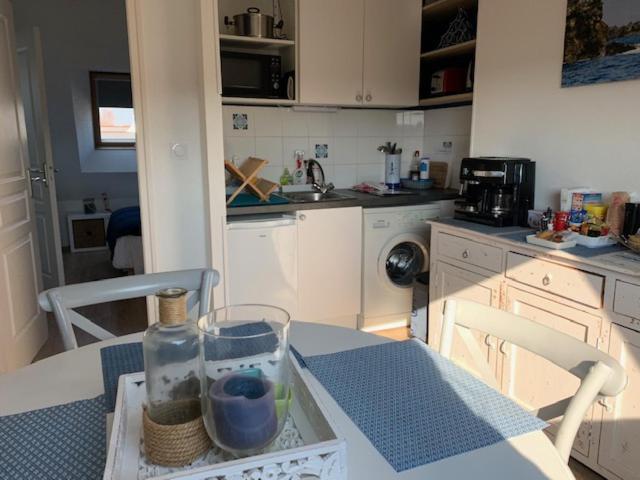Tout A Pied ! T2 25M2 - Parking Prive - Wifi Apartment Larmor-Plage Exterior photo